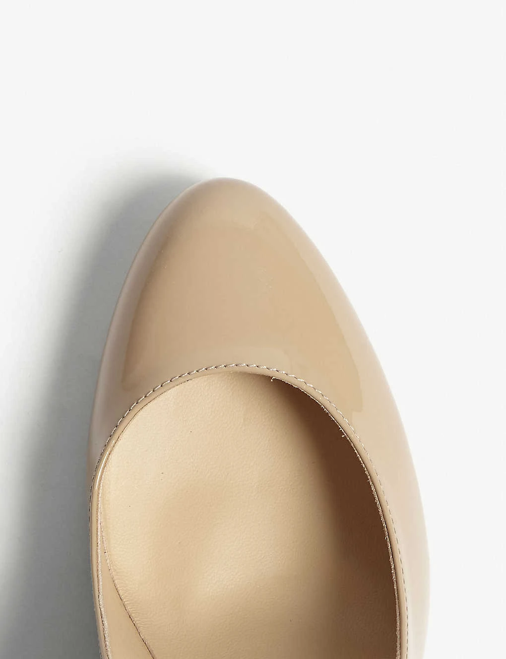 Stila Closed Courts - Image 5